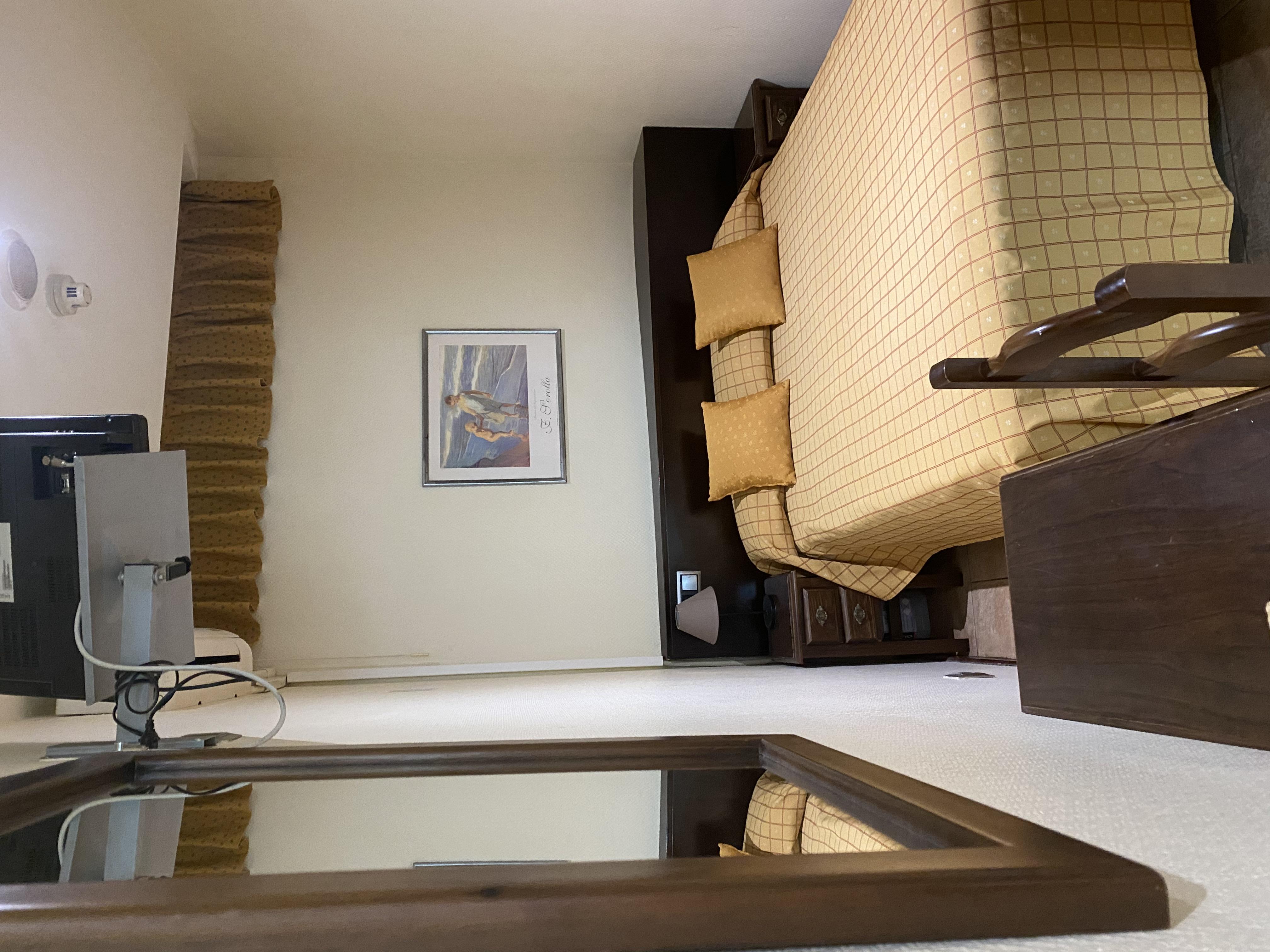 Hotel Complutense Алькала-де-Энарес Экстерьер фото